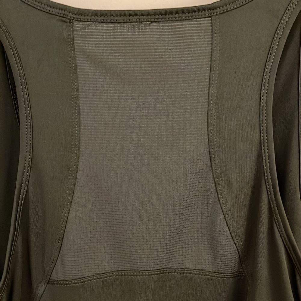 Army green workout tank - Picture 4 of 4